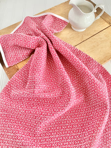 Cranberries & Cream Star Towels